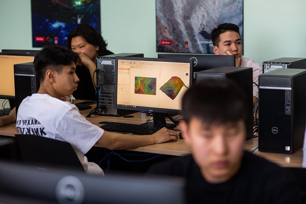 Students at the information technology lab